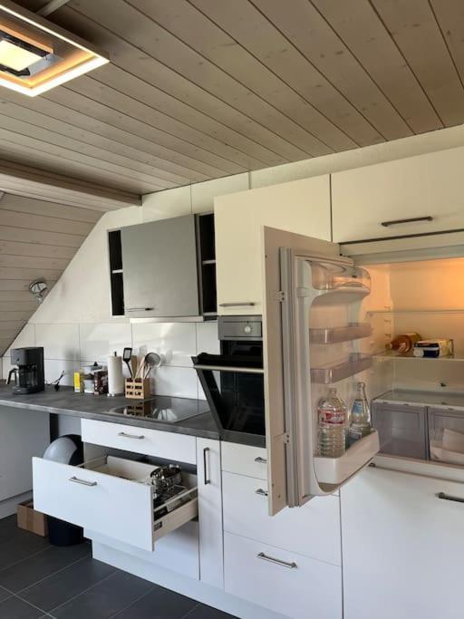 Loewen Apartment *